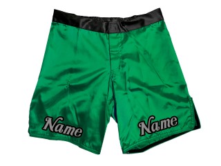 Specialdesignade MMA-shorts inkluderar följande logotyp: Grön